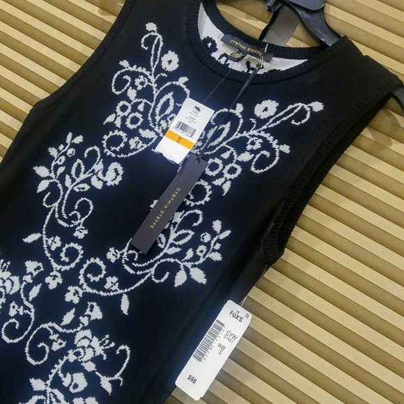 NWT OFFERS Welcome Rich Black &White Sweater Dress - Picture 2 of 6